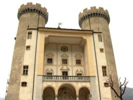 Giornata per la sicurezza della persona assistita: castello di Aymavilles arancione