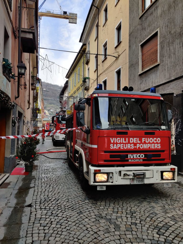 Incendio in un'abitazione di Aosta