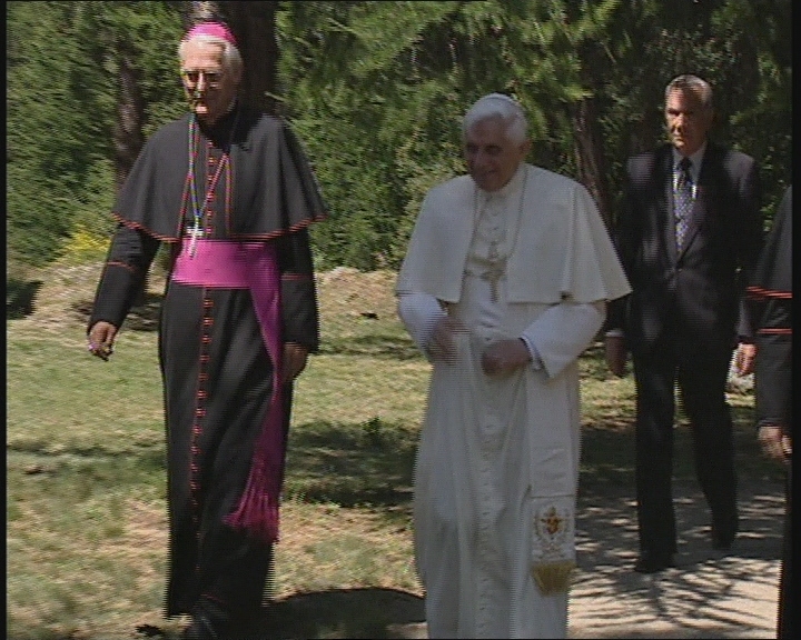 2005 - L'Angelus di Benedetto XVI a Les Combes