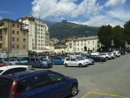 Aosta: zone blu gratis per il personale sanitario e volontario
