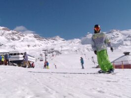 Primo giorno di sci: polemiche a Cervinia