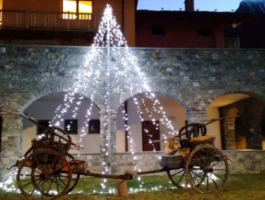 Saint-Marcel: mercatino di Natale nel borgo di Surpian