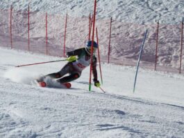 Sci alpino: Annette Belfrond protagonista in Val Casies
