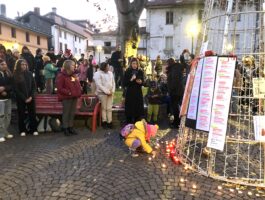 Ad Aosta, un presidio di solidarietà alle donne vittime di violenza
